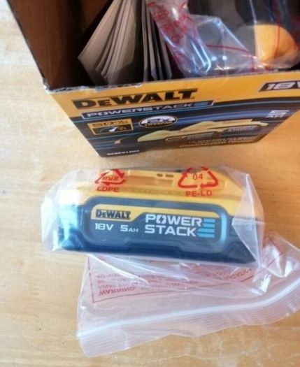 DeWALT 18V XR Cordless Brushless HEAVY DUTY Impact Wrench 1/2 Inch Drive 5AH 18V PowerStack Battery And 12V - 18V Multi Voltage Fast Charger. Closing down sale - all must go!