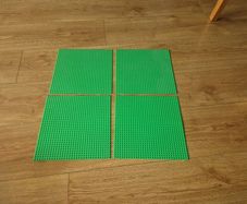lego base plate x 4