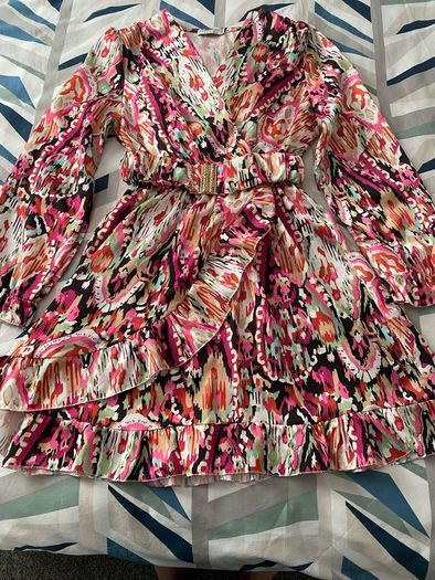 Size 8 multicolour dress