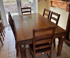 kitchen table and chairs