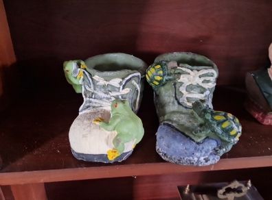 Garden boot planters