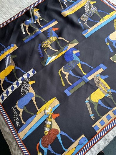 Absolutely Stunning Hermes scarf