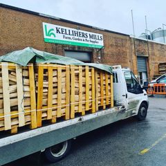 Kiln Dried Ash, Birch & Oak Logs | Wood Pellets