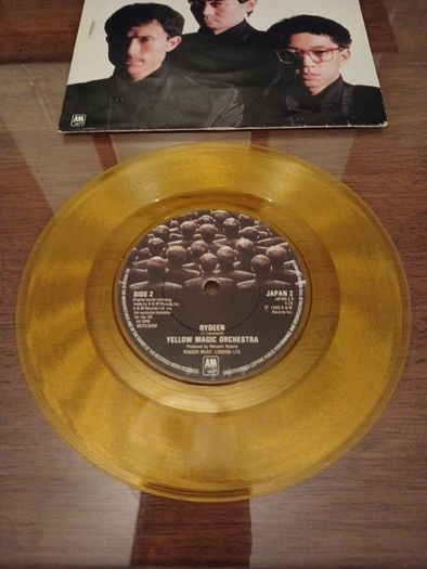 vinyl single- yellow magic orchestra. Nice age.