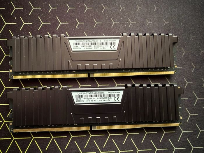 Corsair Vengeance DDR4 2x8GB RAM 2666 MHz