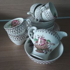 Vintage Moyott & Sons Brown Bonnie Dundee Chintzy Floral china 21 piece