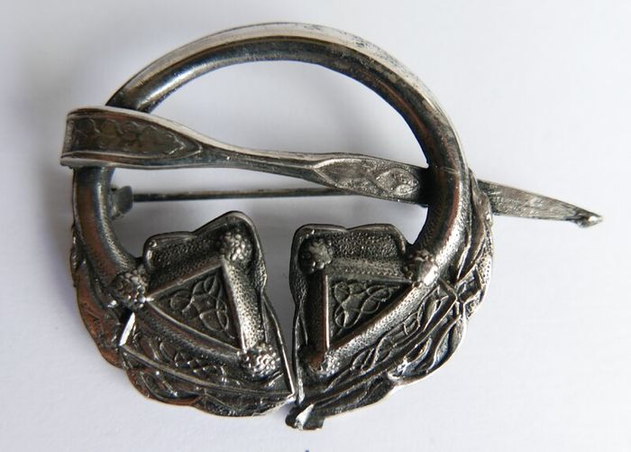 Vintage Brooch