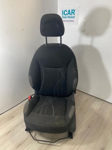 2014 Peugeot 208 Seats Set