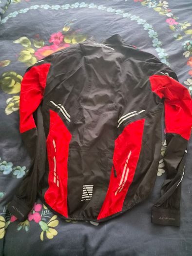 Altura cycling jacket BNWOT