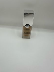 Brand New Illuminating Foundation