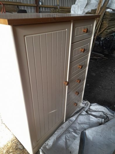 wardrobe childs room