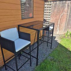 Rattan Outdoor Bar Chairs and Table