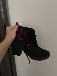High heel boots