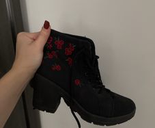 High heel boots