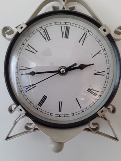 retro clock