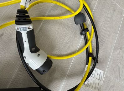 BMW EV charging cable Type 2