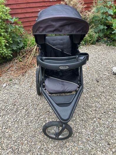 Graco three wheeler buggy