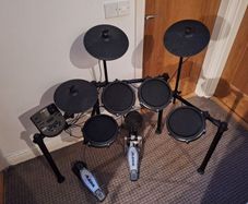 Alesis Nitro Mesh electronic drumkit
