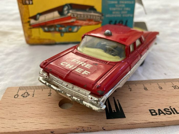 Corgi 482. Chevrolet Impala Fire Chief. Box in ok condition. 1966/69