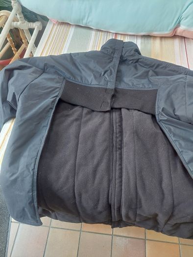 Jacket for wheelchair user