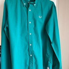 Fred Perry Men's medium Shirt