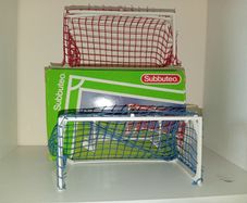 Vintage Waddingtons Subbuteo Goal Posts 61130 Excellent Condition