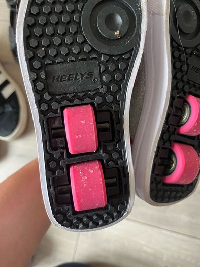 heelys