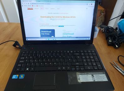 ACER Aspire 5742, Intel Core i3-380M, 6GB Ram, 500GB HDD, Chrome, Firefox, Opera and VLC