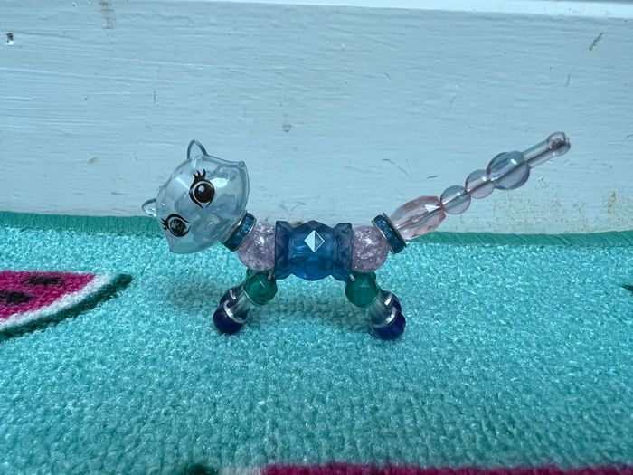 Toy cat bracelet transformer beaded