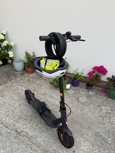 Xiaomi Mi Pro 4 Electric Scooter