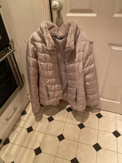 ladies jacket size 22