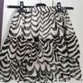 River Island girl 11/12 Y black and white skirt Image 2