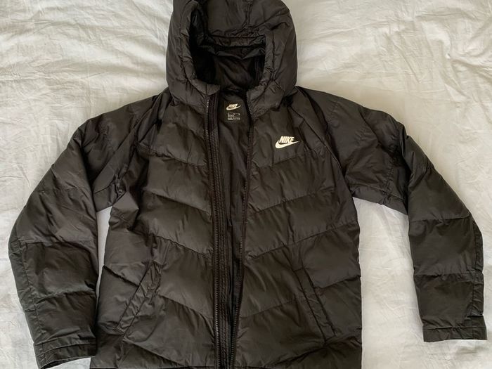 NIKE kids down filled puffer jacket