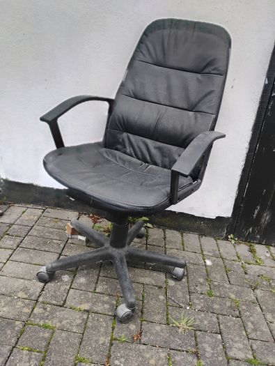 Free desk chair