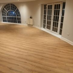 Timber floor fitter