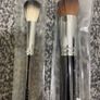 Anastasia Beverly Hills foundation and highlighter brush Image 5