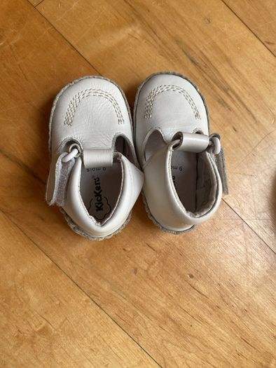 Kickers white leather christening baby booties 0-9 months