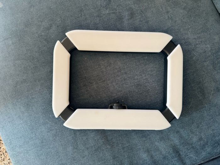 Rechargeable usb ring light lume cube