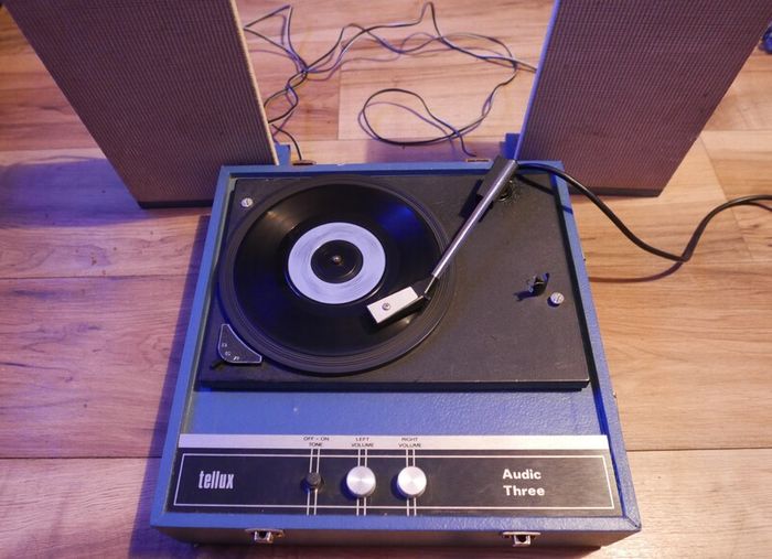 Tellux Audic Three vintage record player