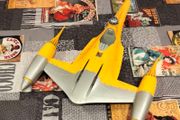 Star Wars Naboo Starfighter incomplete