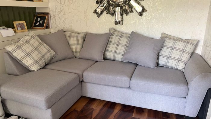 Sofa set