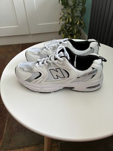 New Balance brand new size 6