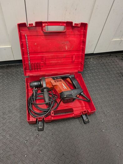 Hilti TE5 220v