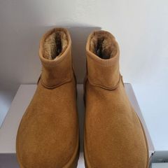 NEW uggs