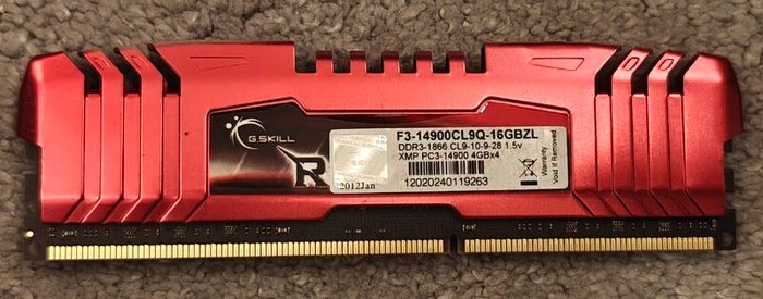 ASUS Mobo with Intel i7 32gb Ram and cooler