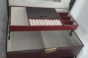 New large jewellery box in packaging