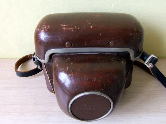 Zeiss Ikon Case