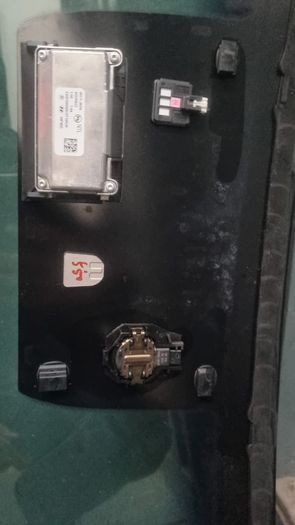 2023 Genuine Hyundai Kona Windscreen complete  with camera sensors