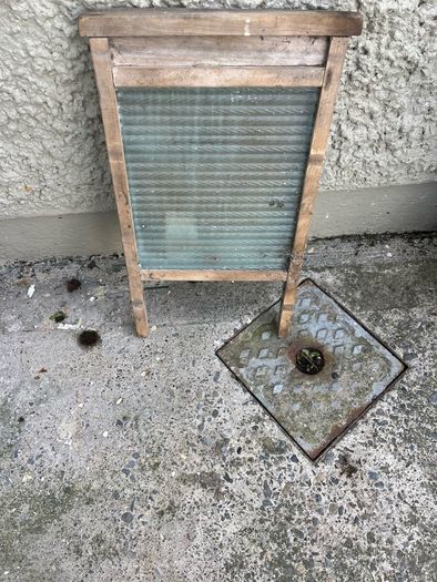 Antique glass wash board