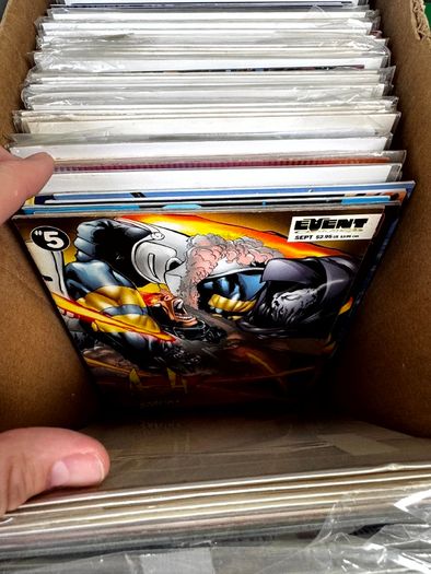 Indie Long Comic Box w 250 Comics for Sale